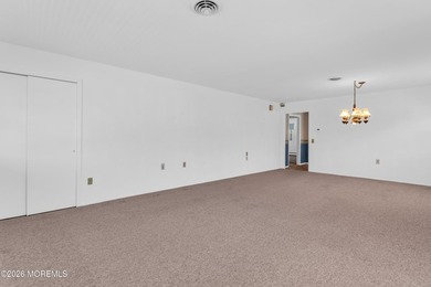 This sought-after Lakeview model is ready and waiting for its - photo 4
