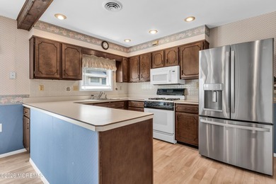 This sought-after Lakeview model is ready and waiting for its - photo 10
