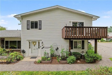 Welcome home to this beautifully maintained 2-bedroom, 2-bath - photo 1