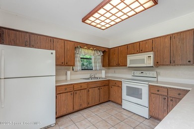 Welcome to your private slice of country paradise. Nestled on 39 - photo 14