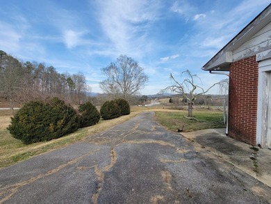 Approx 4.84 acres in prime location on the US 64 Bypass in - photo 15