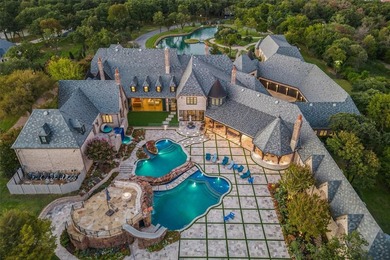 Introducing one of the most majestic gated estate properties in - photo 2