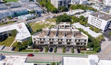 Expansive 15,156 SF triangular lot centrally located in Bay - photo 3