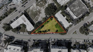 Expansive 15,156 SF triangular lot centrally located in Bay - photo 8