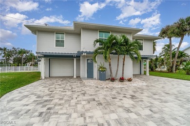 Cape Coral Lakes Area Home For Sale in North Fort Myers Florida