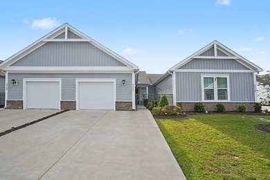 Welcome to this meticulously maintained 3-bedroom, 2-bathroom - photo 1