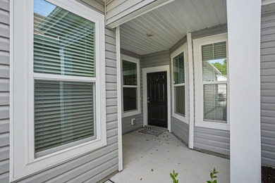 Welcome to this meticulously maintained 3-bedroom, 2-bathroom - photo 4