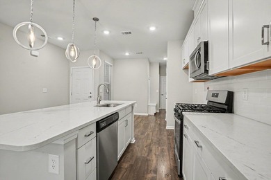 Welcome to this meticulously maintained 3-bedroom, 2-bathroom - photo 7