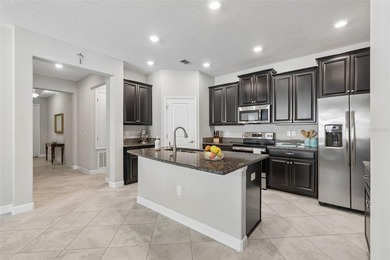 Welcome to this beautifully maintained 4-bedroom, 3-bathroom - photo 3