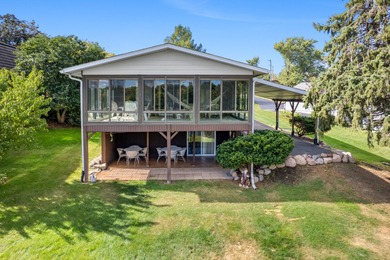 Lake Home For Sale in Lake Holiday, Illinois