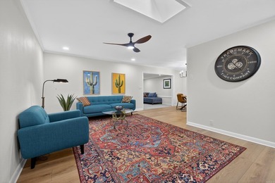Fully Remodeled, New HVAC and Move-In Ready with a Private - photo 2