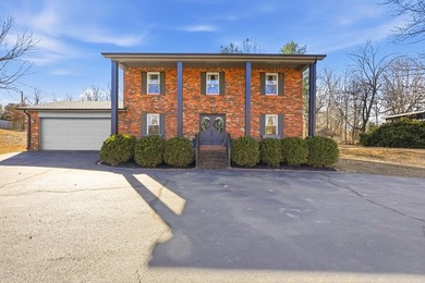 Lake Peewee Home For Sale in Madisonville Kentucky