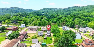 Welcome to this charming 2 bedroom 1 full bath home nestled in - photo 14