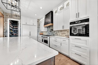 Experience lakefront living in this 2024 custom Beaver Lake - photo 15