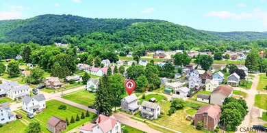 Welcome to this charming 2 bedroom 1 full bath home nestled in - photo 17