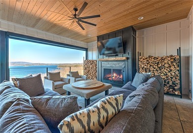 Experience lakefront living in this 2024 custom Beaver Lake - photo 19