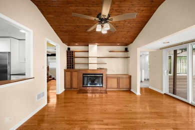 Life is Better on the Fox River! Welcome to this beautifully - photo 19