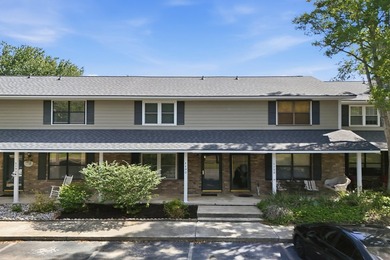 Welcome home to this charming 2-bedroom, 1.5- bath townhome in - photo 2