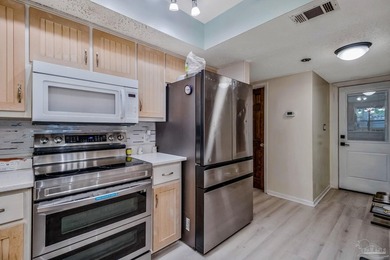 This house will go quick ...2443 square feet priced to sell! - photo 22