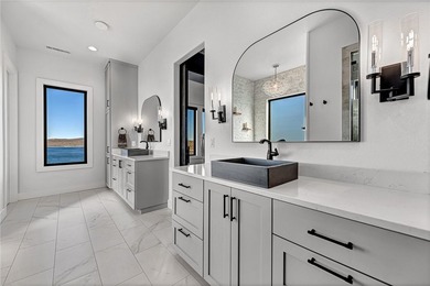 Experience lakefront living in this 2024 custom Beaver Lake - photo 23