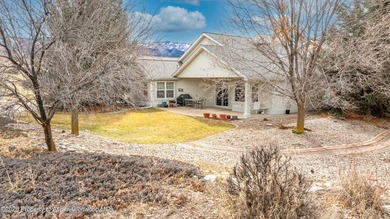 Welcome to this beautifully designed 4-bedroom, 2-bath home - photo 24