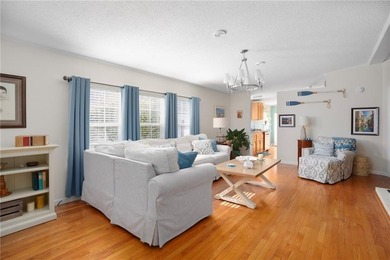 **55+ COMMUNITY! ALL OCCUPANTS MUST BE 55 OR OLDER** Welcome to - photo 8