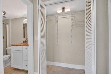 Best Value in Village Royale on the Green - Renovated, Move In - photo 31