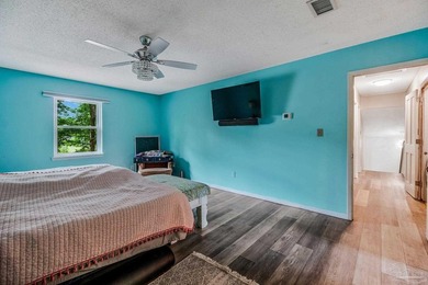 This house will go quick ...2443 square feet priced to sell! - photo 49