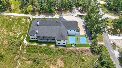 Experience lakefront living in this 2024 custom Beaver Lake - photo 53