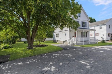 Traditional Newport Cottage off North Broadway neighborhood - photo 3