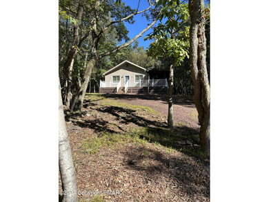 Indian Mountain Lakes Home For Sale in Albrightsville Pennsylvania