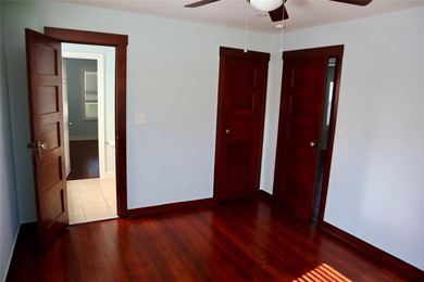 Motivated Seller - Incredible Multi-Family and Single Family - photo 10