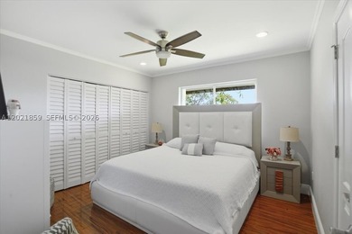 Executive home presented in the sought after neighborhood of The - photo 28