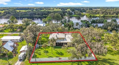 Caloosahatchee River Home For Sale in Labelle Florida