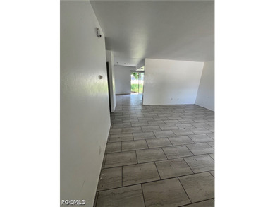 Unlock a rare investment opportunity with this unique 4-unit - photo 3