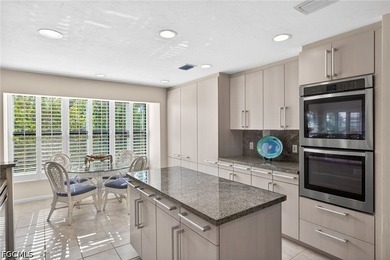 Elevated, impeccably maintained, and built with exceptional - photo 9