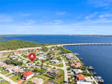 Caloosahatchee River Home For Sale in Cape Coral Florida