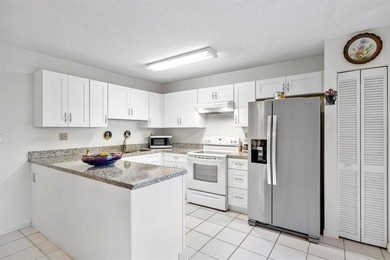 Pine Island Ridge Lakes Townhome/Townhouse For Sale in Davie Florida