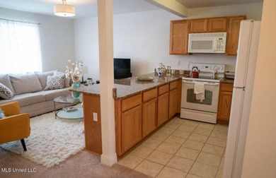 Beautiful Condo completely furnished!! One bedroom, One full - photo 11