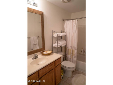 Beautiful Condo completely furnished!! One bedroom, One full - photo 14