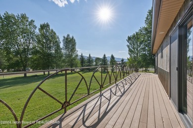 Experience maintenance-free living in this beautifully remodeled - photo 14
