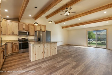 Experience maintenance-free living in this beautifully remodeled - photo 18