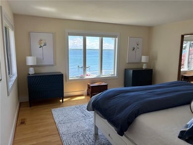 Exceptional waterfront property! Experience lakefront living at - photo 19