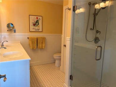 Exceptional waterfront property! Experience lakefront living at - photo 26