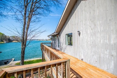 Experience the best of lake life in this stunning 5,000 sq ft - photo 26