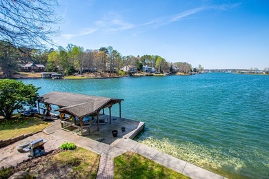 Experience the best of lake life in this stunning 5,000 sq ft - photo 28