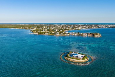 Private oceanfront estate behind the gates of Tingler Island - photo 10