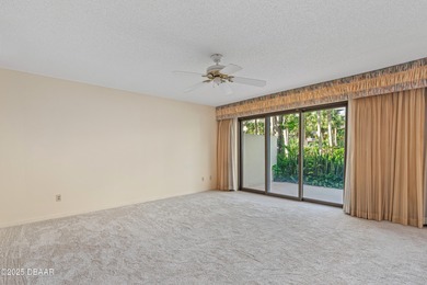 Live where every day feels like a beach day! This 3-bed, 2 - photo 5
