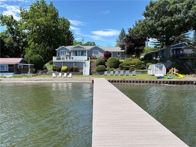Exceptional waterfront property! Experience lakefront living at - photo 36