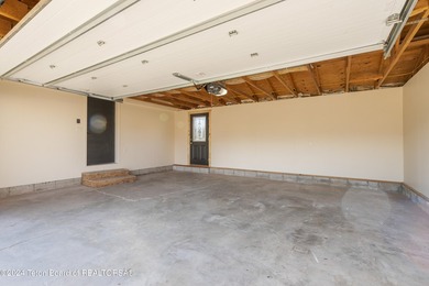 Experience maintenance-free living in this beautifully remodeled - photo 37